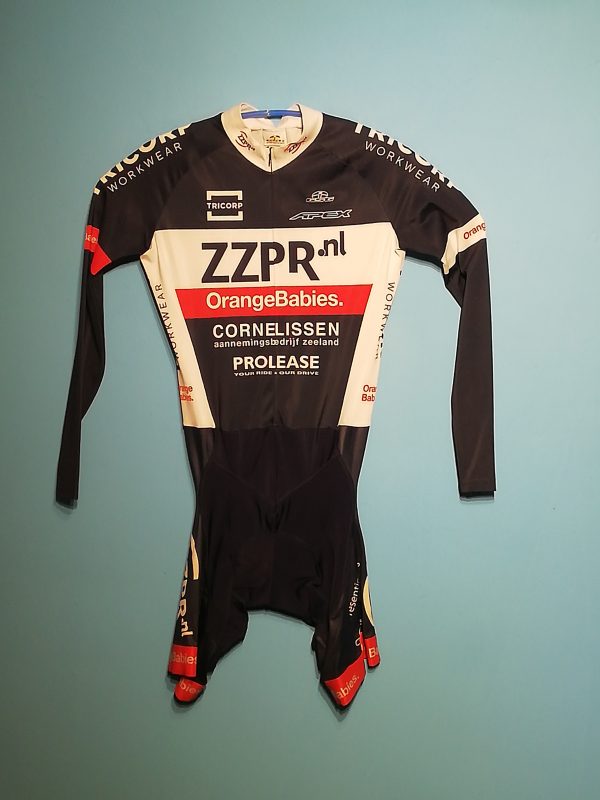 ZZPR.NL-ORANGE BABIES-CORNELISSEN 2015/2016