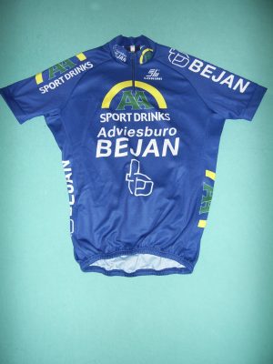 BEJAN ADVIESBURO (a)-AA DRINKS   2005   WIELERSHIRT